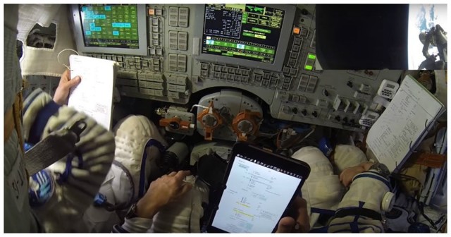 Нелегкие будни космонавтов: cказ о том, как мужики к МКС летали