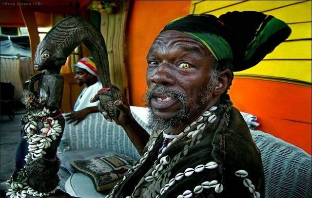 В Волгограде пенсионерка четыре месяца пыталась воскресить умершего мужа