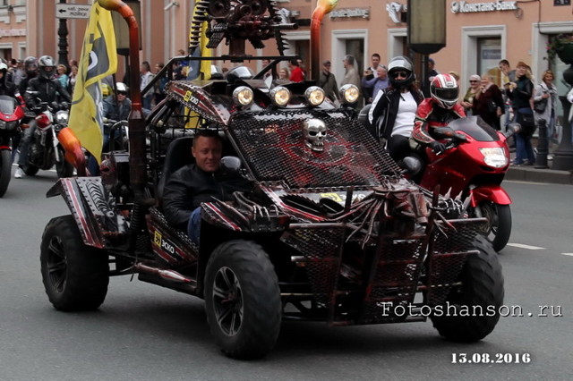 Прикольная машинка