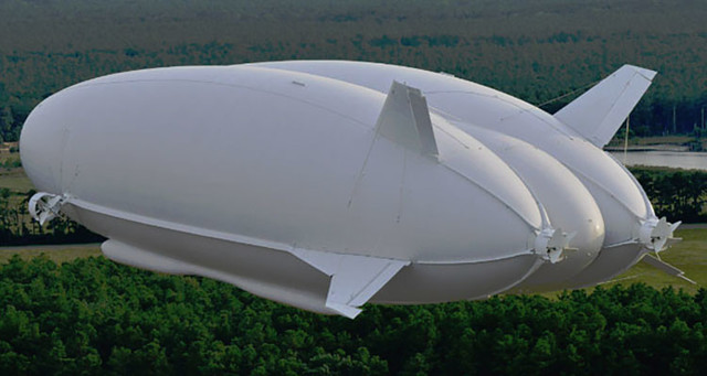 Самое большое воздушное судно в мире Airlander 10 потерпело крушение в центральной Англии