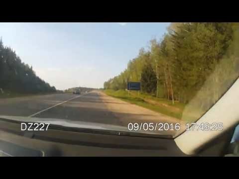 Мотоциклист упал с мотоцикла во время погони 