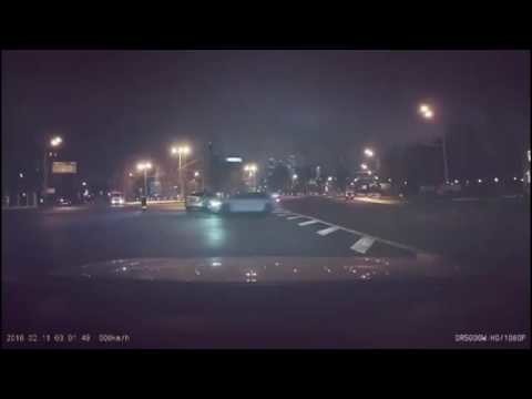 Дрифтанул вокруг полицейских