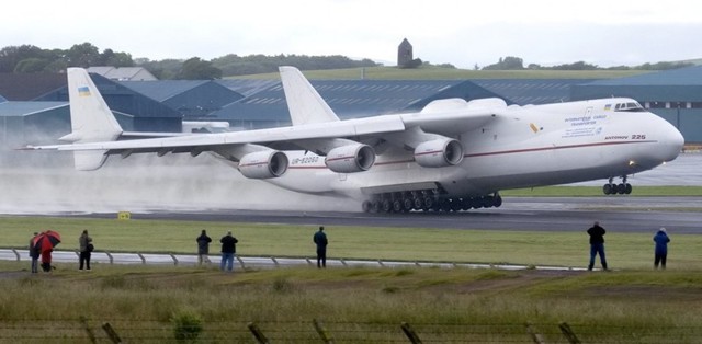 Украина продала Китаю самый большой самолет в мире Ан-225 «Мрия»