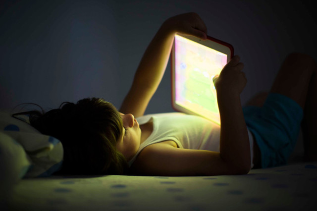 Цифровой героин: как экраны создают у детей зависимость