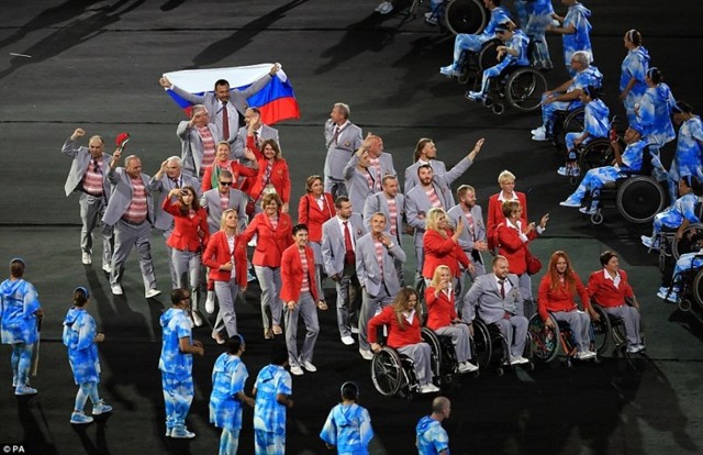  Иностранные СМИ о появлении российского флага на открытии Паралимпиады 