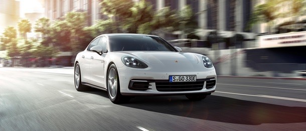 Новый гибридный Porsche Panamera