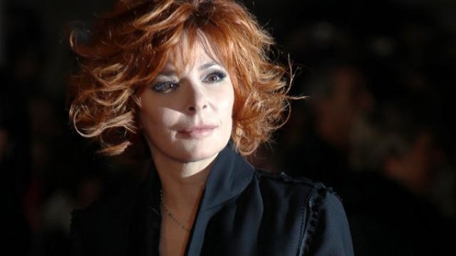 Знаменитой Миле́н Фарме́р сегодня исполнилось — 55