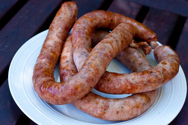 Гимн домашней варено-копченой колбасе