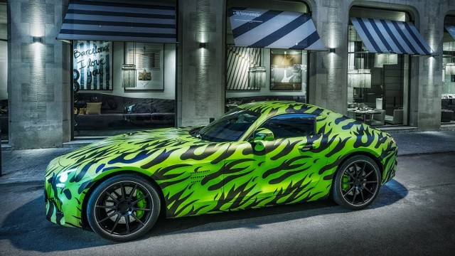 Необычные способы замаскировать автомобильные новинки