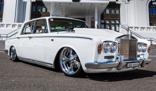 Классический Rolls-Royce Silver Shadow, который поразит своей начинкой