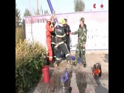 Спасение кота в Китае