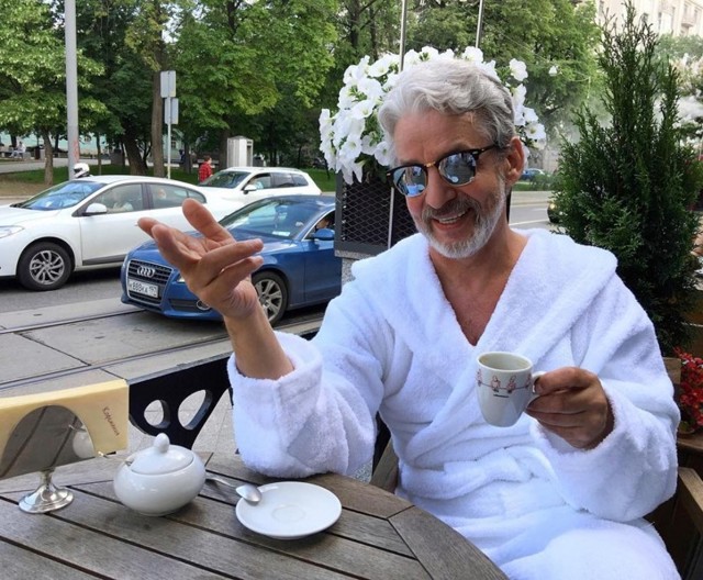 Как из российского пенсионера за 750 евро сделали "звезду "Инстаграма"