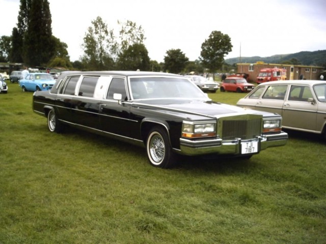 Golden Edition Cadillac Limousine 1988 для Дональда Трампа