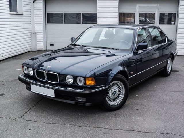 BMW 750iL Highline 1989: Одним словом - Флагман