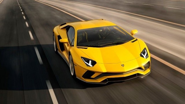 Lamborghini Aventador получил полноуправляемое шасси