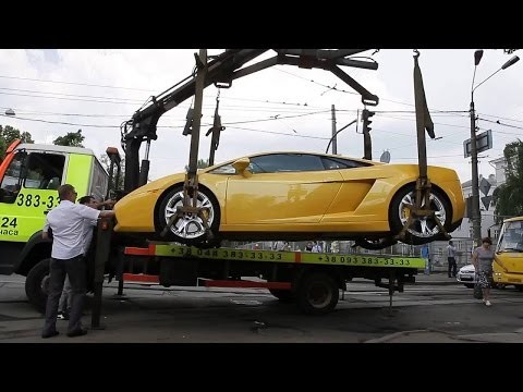 Эвакуаторы жгут, а ты потом ломай голову 