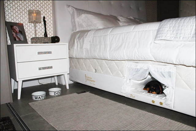 Кровать со встроенным спальным местом для домашнего питомца