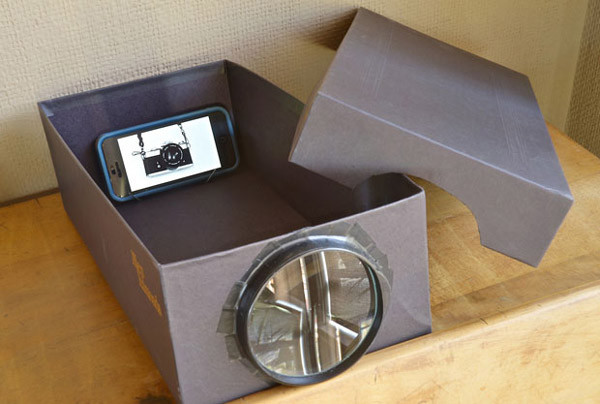 Как сделать проектор из телефона и обувной коробки