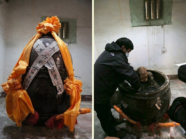 Вскрыли чашу с телом китайского монаха, умершего 3 года назад