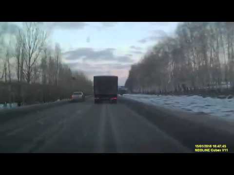 Блондинка на китайце пошла на обгон