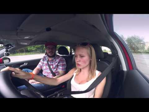 Новый Audi A1 Sportback, две девушки и один арбуз!