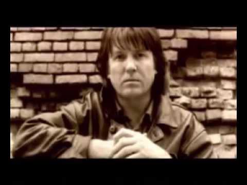 А ему сегодня 62 стукнуло 