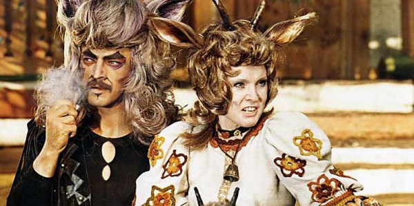 А знаете ли вы, что фильм "Мама" (про волка, козу и козлят) вышел на трех языках?