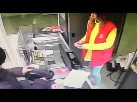 Мошенники в магазине