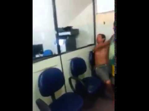  Избиение в полицейском участке 