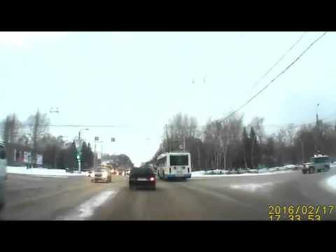 Один не уступил,второй не убедился