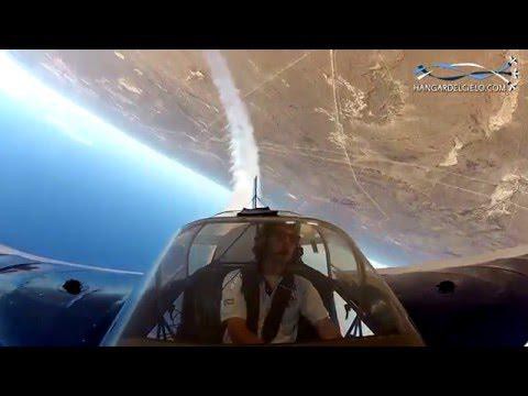 Фигуры высшего пилотажа в считанных метрах от земли