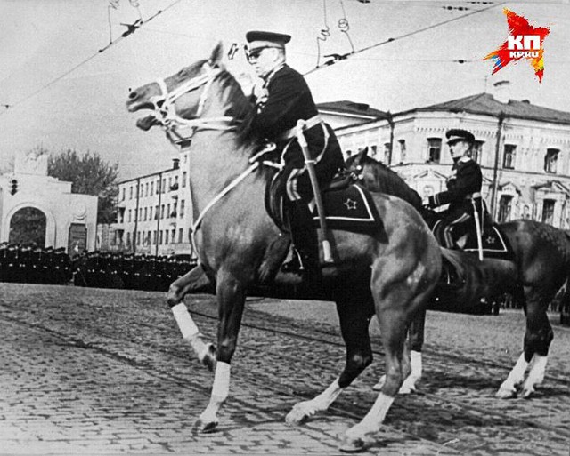 В Екатеринбурге нашли уникальную фотографию маршала Жукова