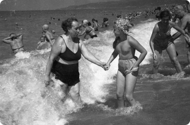 Купальники в СССР и на Западе