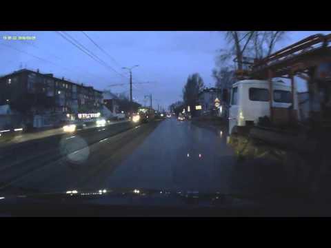 Мужик осторожно, там  трамвай