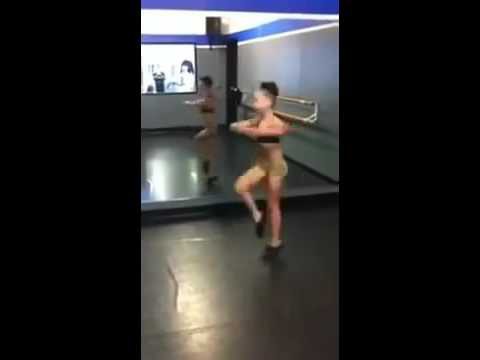 Как она это делает