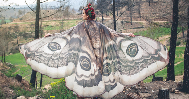 Потрясающие расписанные вручную платки, которые подарят вам крылья бабочки за спиной 