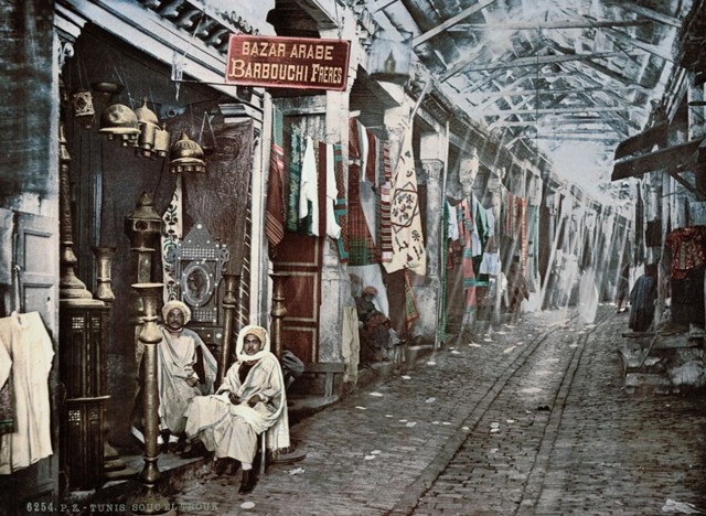 Эффектные цветные открытки из Туниса рубежа XIX-XX веков