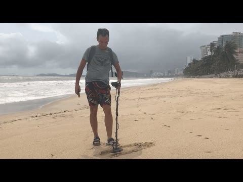 Вьетнам - как я с Вовкой автомобиль откопал!