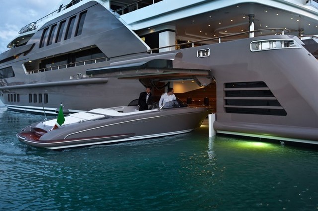 J’ade – яхта-матрешка для очень богатых людей
