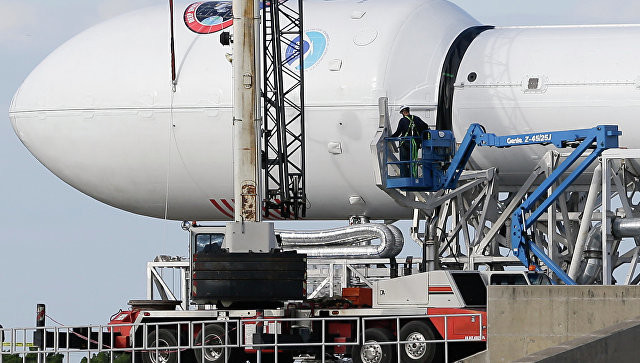 SpaceX успешно запустила ракету Falcon 9 с космодрома в Калифорнии