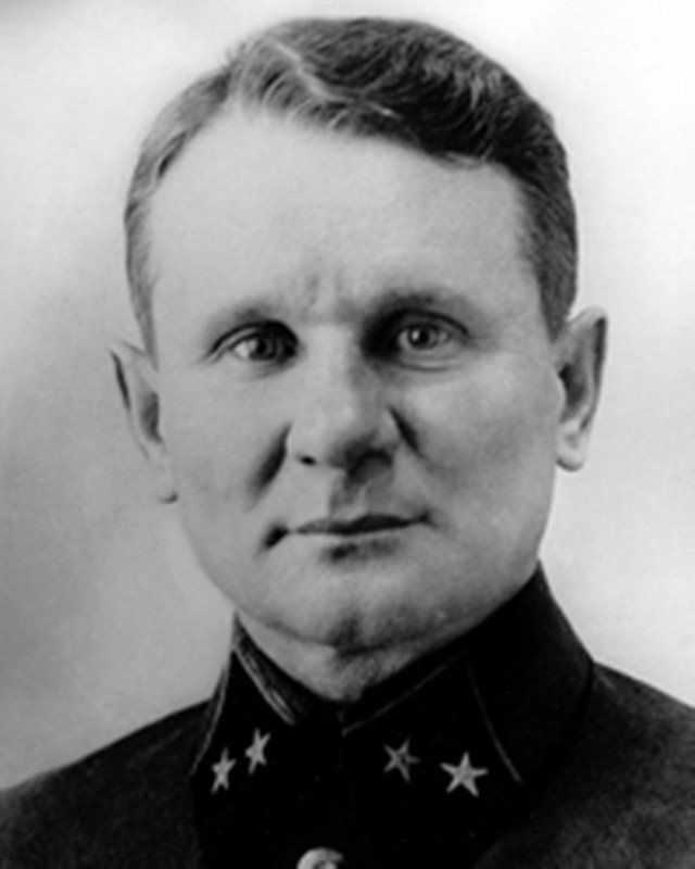 Герой Советского Союза,  генерал-полковник Иван Михайлович Чистяков