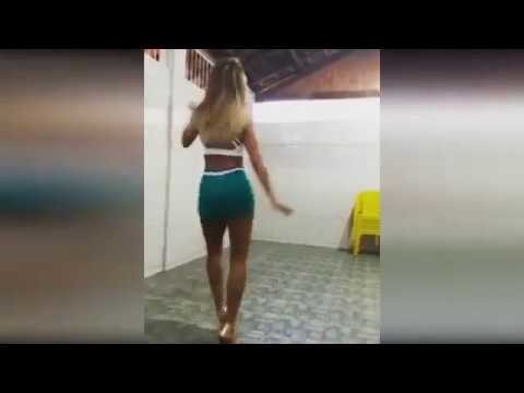 Танец победительницы бразильского конкурса красоты для девушек с формами