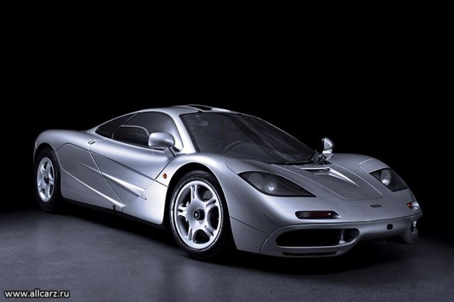 Золотой суперкар McLaren F1