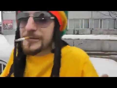 В машине ДПС.Накуренный зачитал