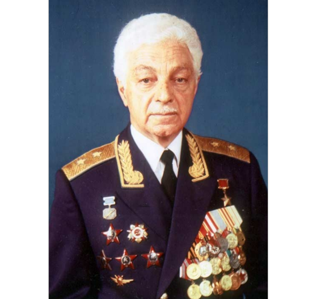 Лётчик-испытатель Степан Микоян скончался в возрасте 95 лет