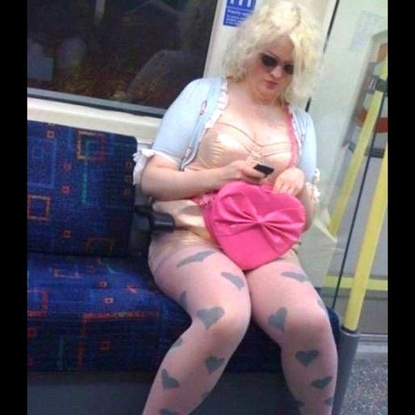 Странные люди в метро