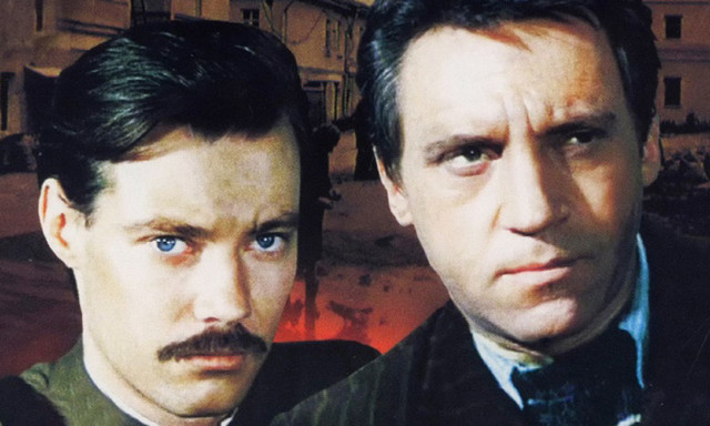 10 мая - Стартовали съемки легендарного «Места встречи»