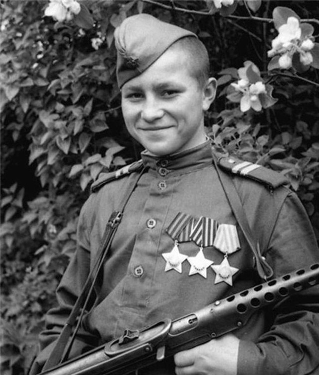 Cамый молодой полный кавалер «Ордена Славы» — Кузнецов Иван Филиппович