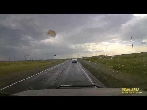 Пьяная тетя устроила «разврат» на трассе