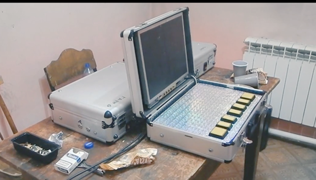 Необычные игровые автоматы изъяли у бийского бизнесмена сотрудники полиции (видео)